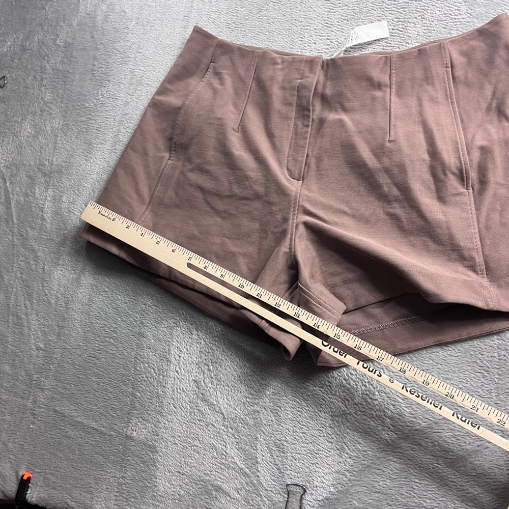 Lululemon Utilitech Relaxed-Fit High-Rise Short 3.5 Mauve Pink Womens 14 LW7DBWS - Picture 6 of 10
